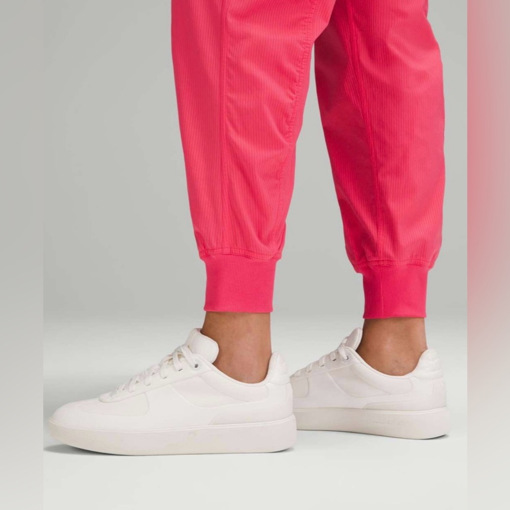 Lululemon NWT Dance Studio Relaxed Fit Mid Rise Cargo Joggers Glazed Pink Size M - Picture 8 of 15